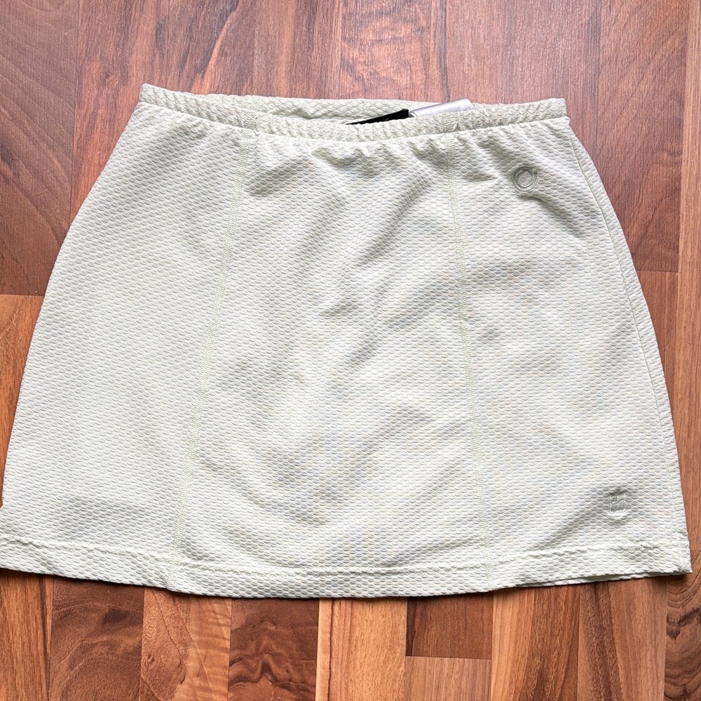 Nike Woman’s Size M Light green Textured A-Line Skirt